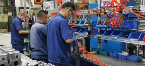 長(zhǎng)春一東 以自主創(chuàng)新驅(qū)動(dòng)發(fā)展，數(shù)碼產(chǎn)品研發(fā)與銷售開辟新增長(zhǎng)極